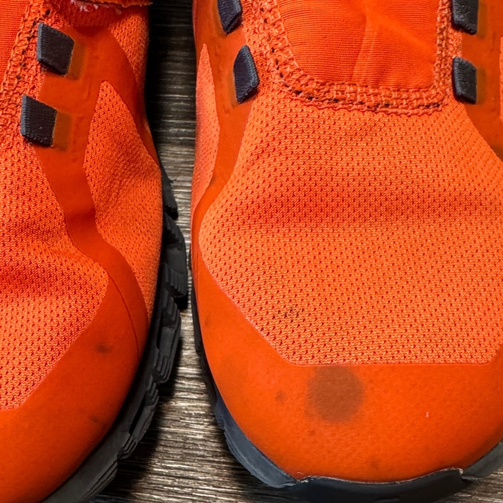 On Cloud Orange Athletic Running Shoes woman’s 10,5 (j117) - Picture 3 of 8